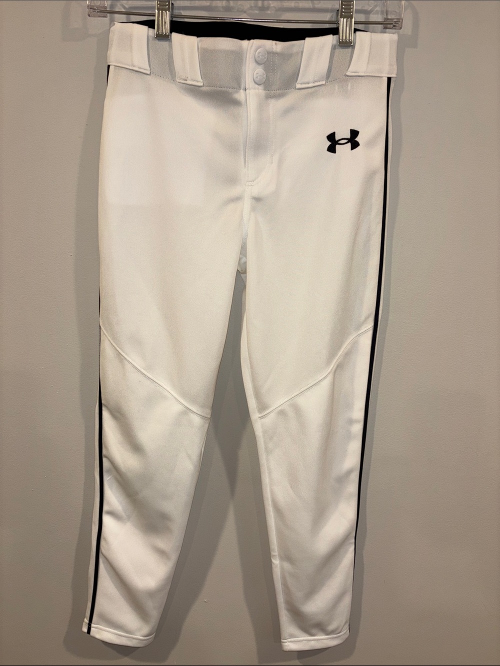Under Armour White Baseball Pants with Black Side Stripe & Logo, Boy’s medium
